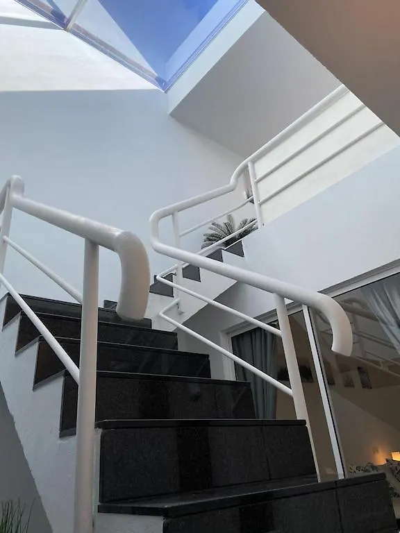 Stunning 2 Bedroom 2 Bathroom 2 Minutes To Beach Puerto del Carmen  Apartment